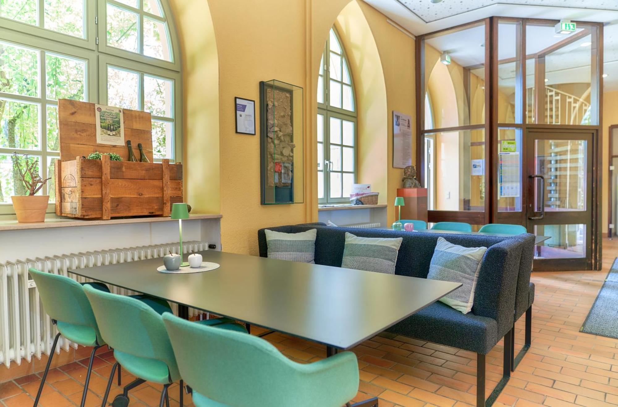 Ev.Familienferien-Und Bildungsstaette Ebernburg Hotel Bad Münster am Stein-Ebernburg Екстериор снимка