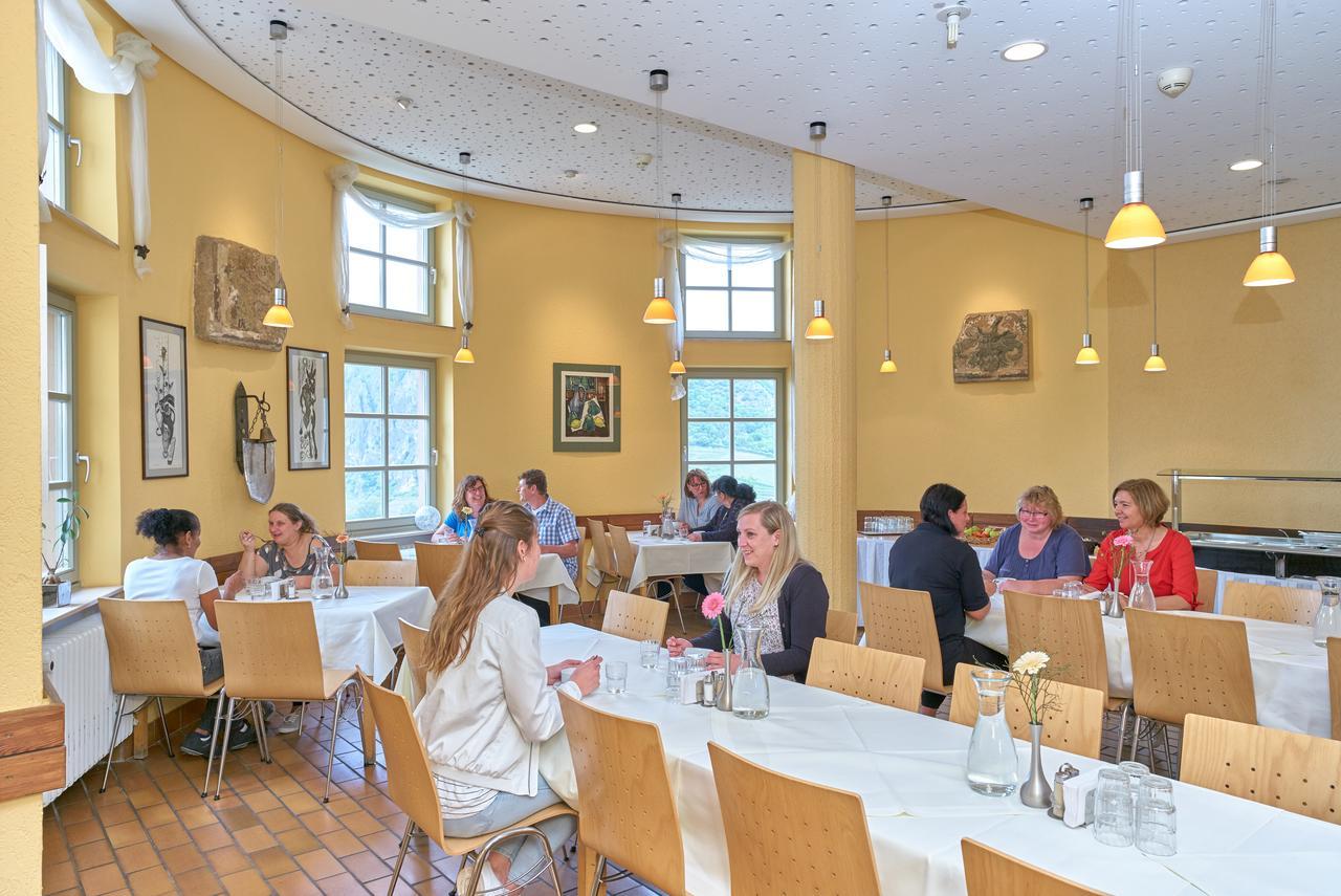 Ev.Familienferien-Und Bildungsstaette Ebernburg Hotel Bad Münster am Stein-Ebernburg Екстериор снимка