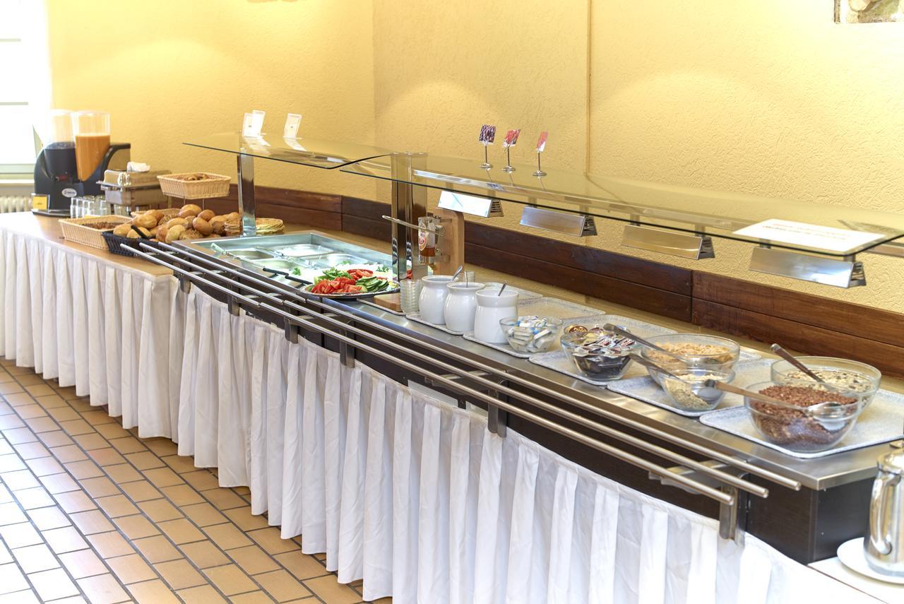 Ev.Familienferien-Und Bildungsstaette Ebernburg Hotel Bad Münster am Stein-Ebernburg Екстериор снимка