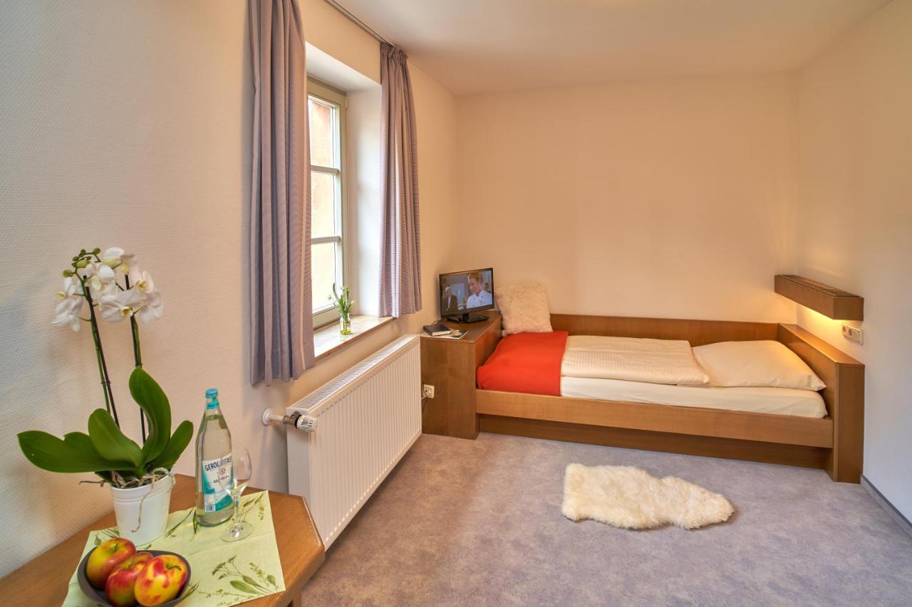 Ev.Familienferien-Und Bildungsstaette Ebernburg Hotel Bad Münster am Stein-Ebernburg Екстериор снимка
